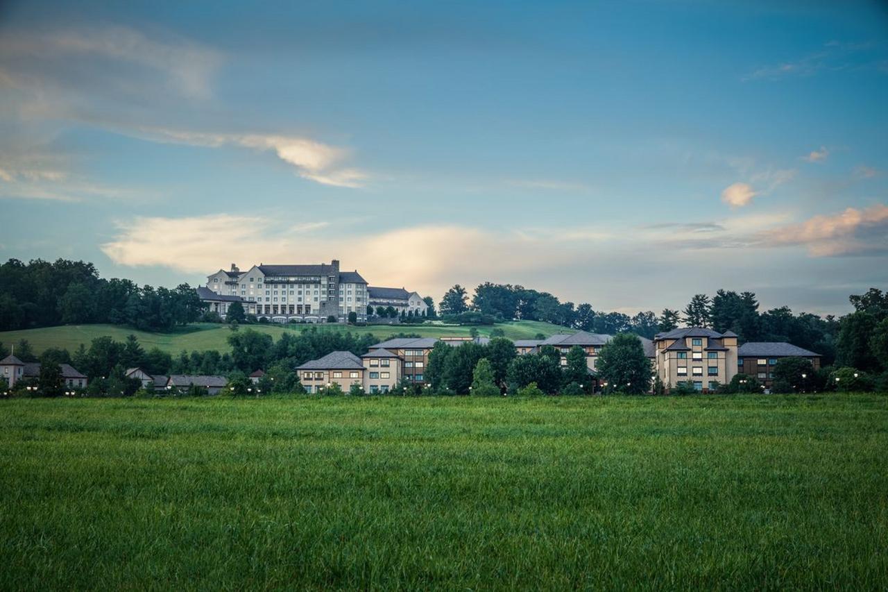 Village Hotel On Biltmore Estate Asheville Exterior photo