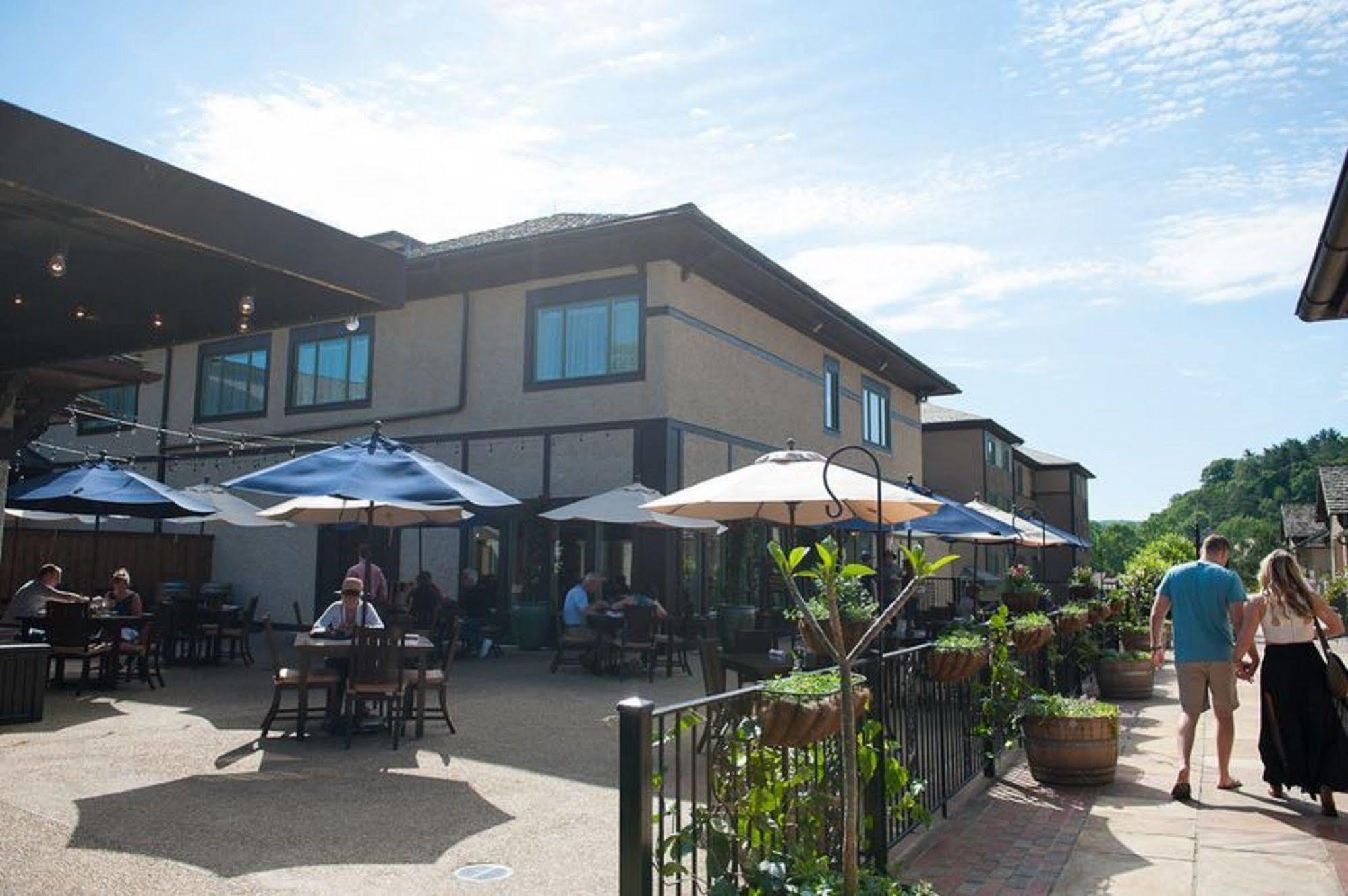 Village Hotel On Biltmore Estate Asheville Exterior photo