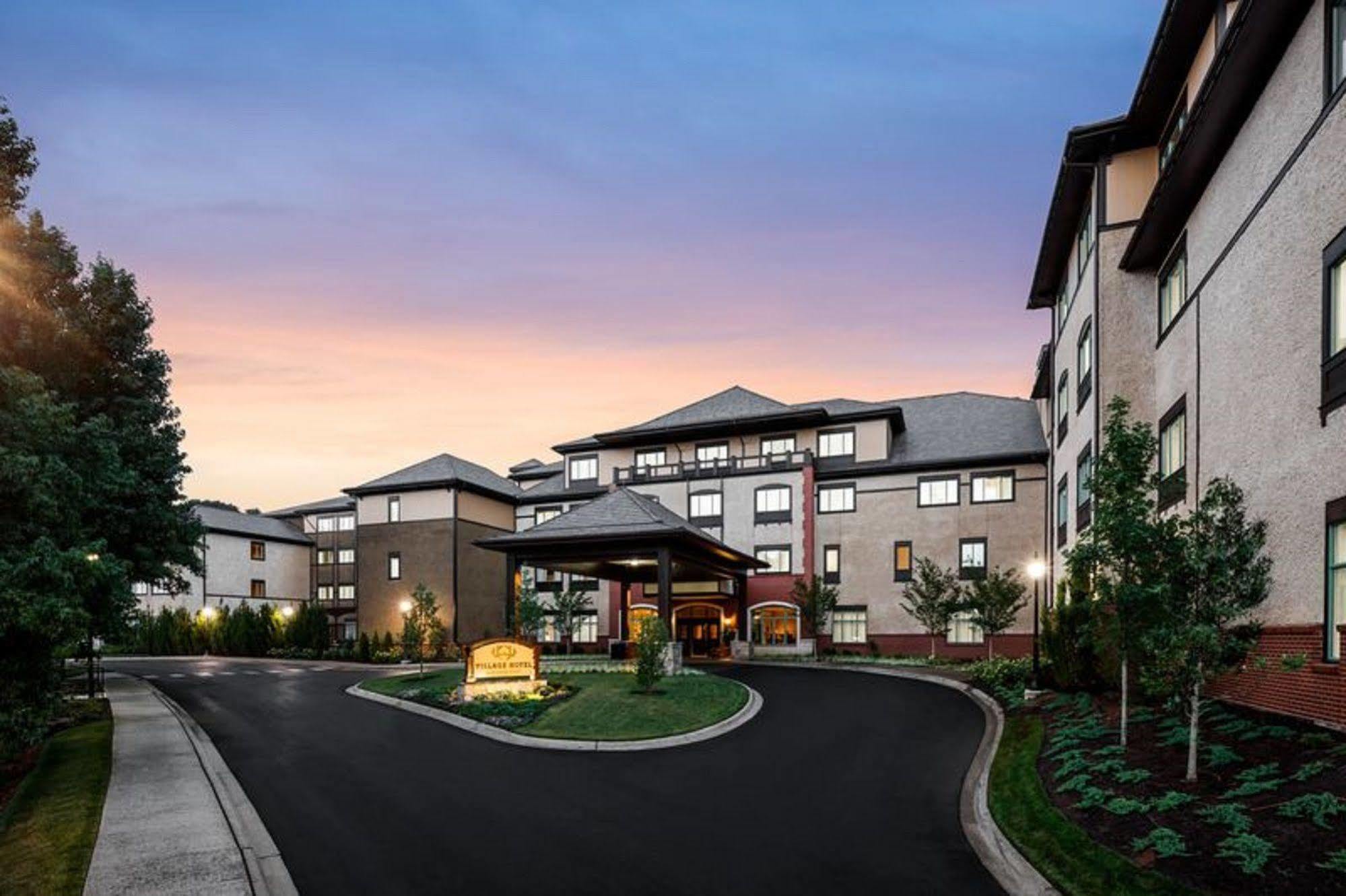 Village Hotel On Biltmore Estate Asheville Exterior photo