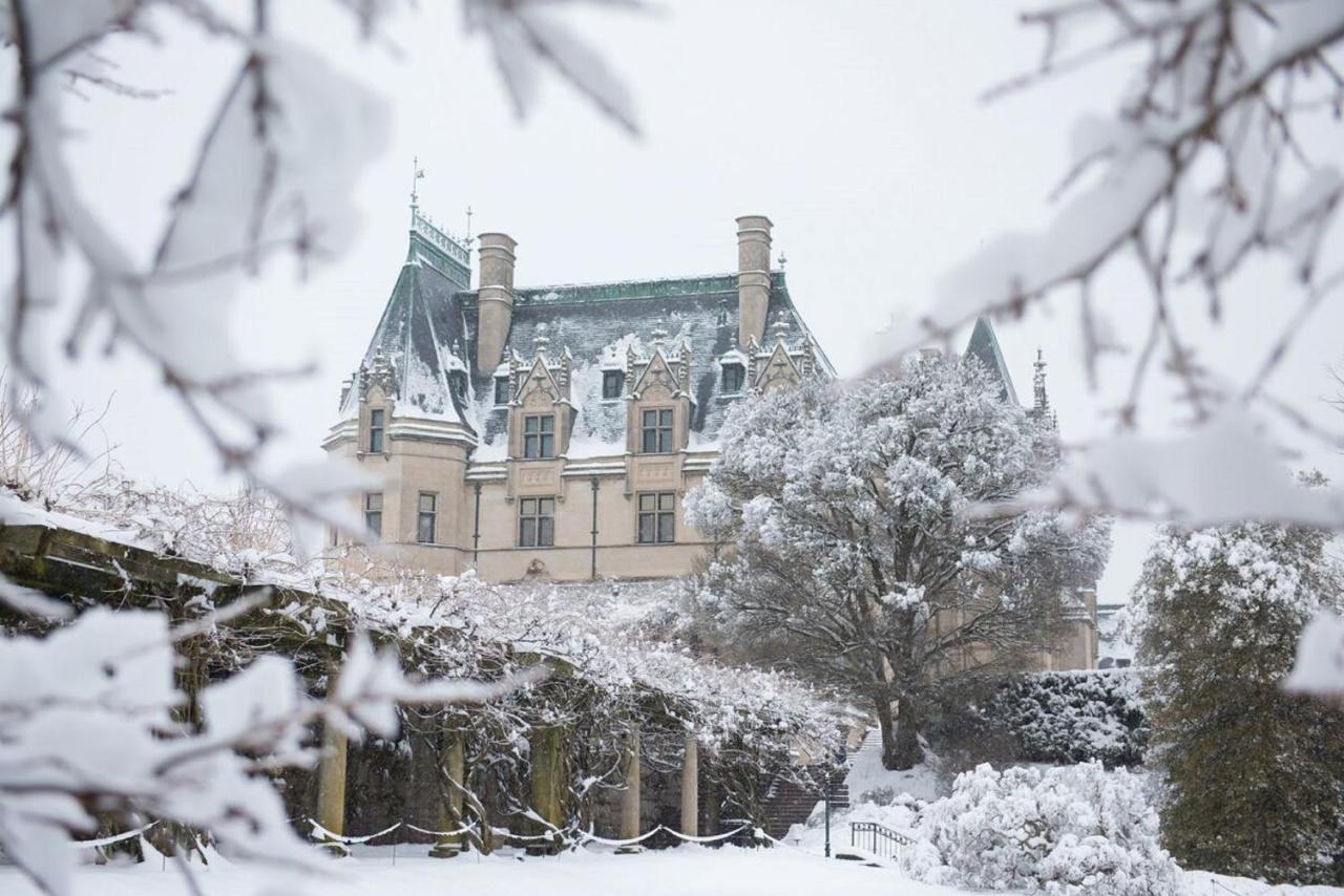 Village Hotel On Biltmore Estate Asheville Exterior photo